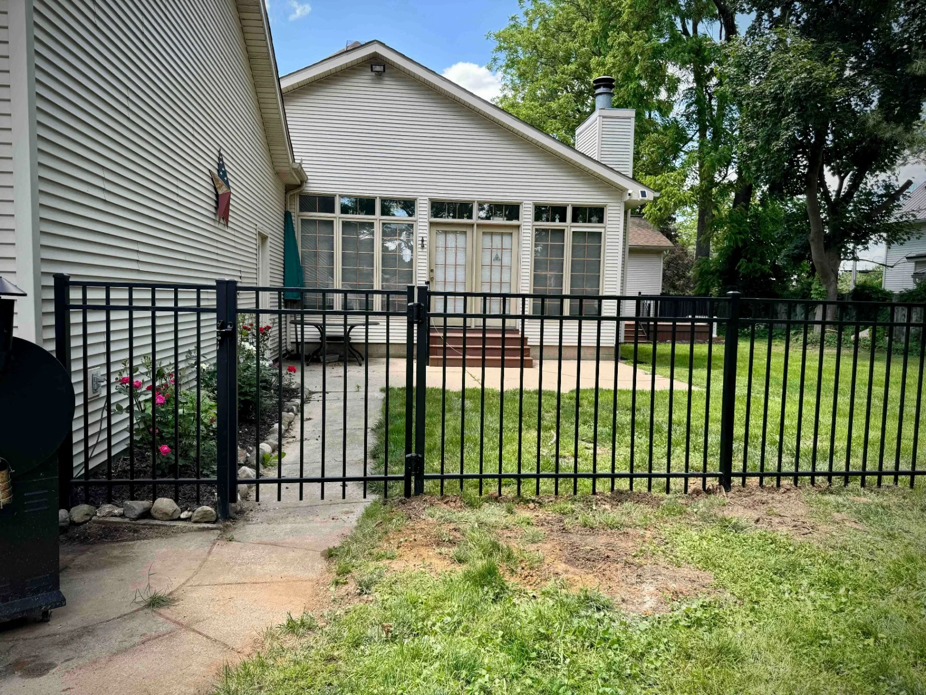 Aluminum 3-Rail Fence Installation - Michigan