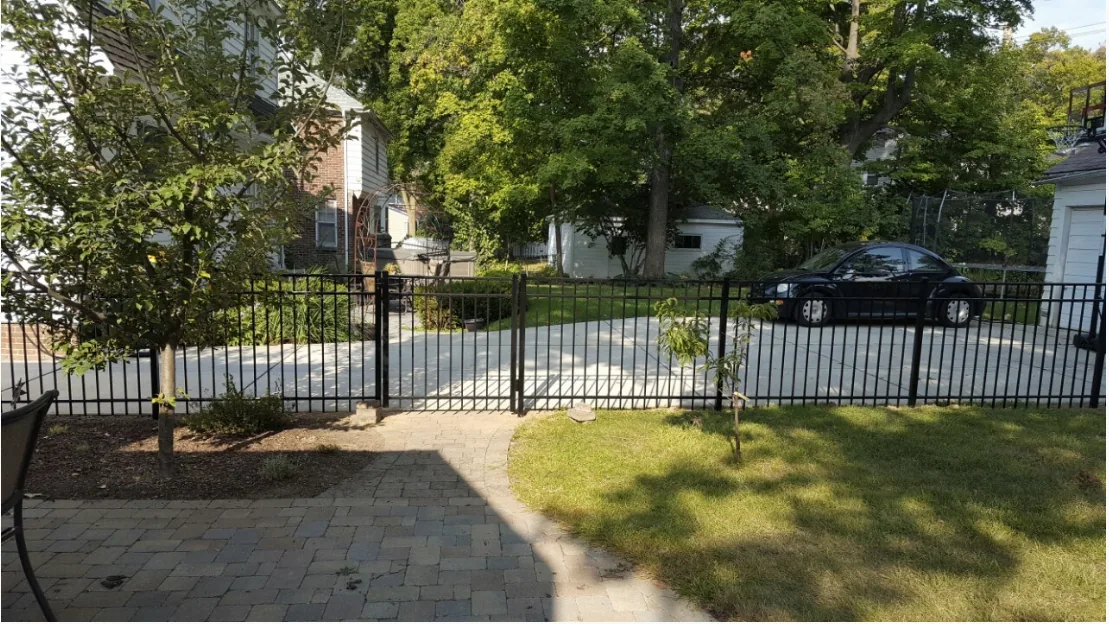 Aluminum Single Gate Installation - Michigan