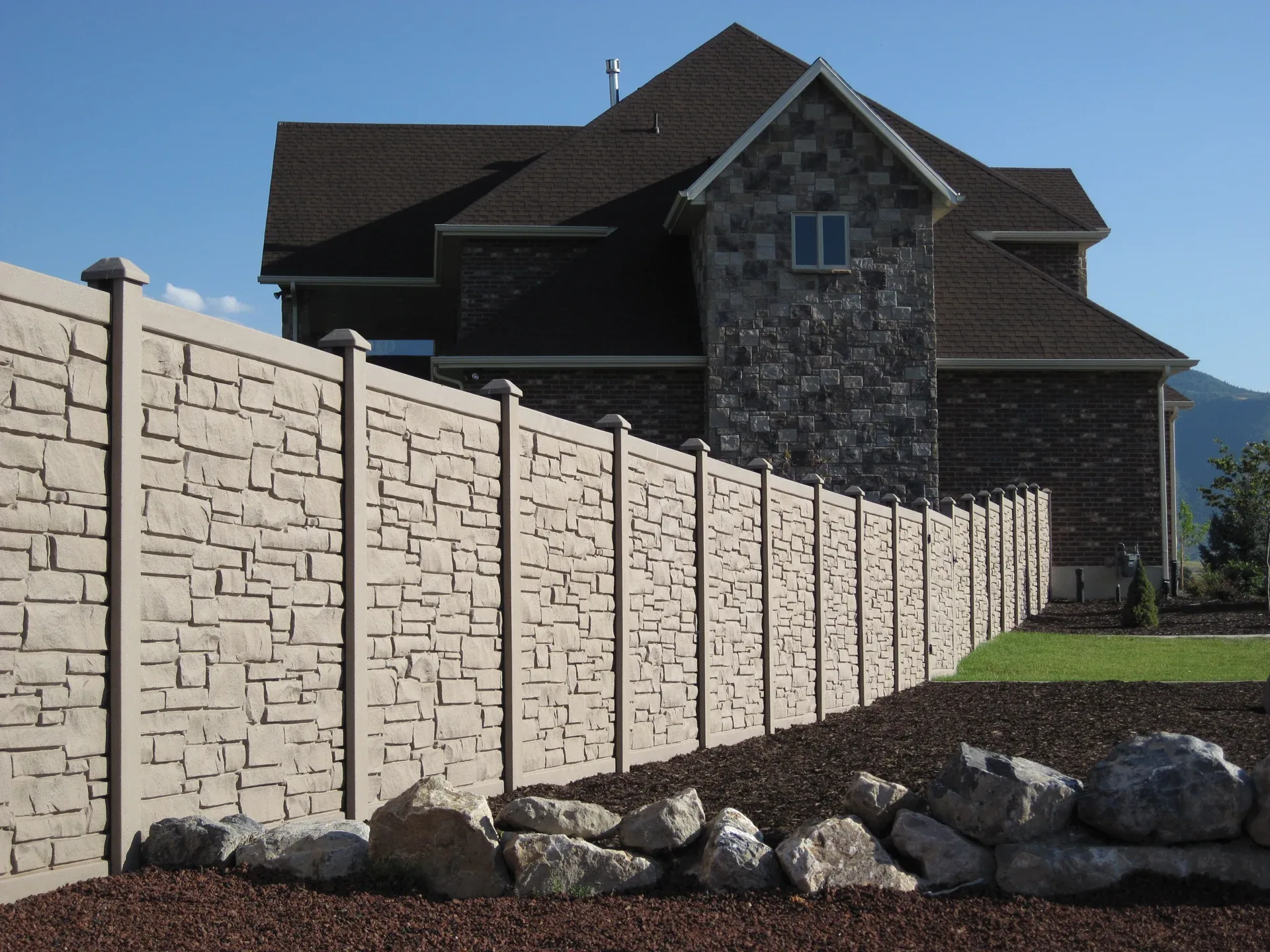 High-end residential developments Composite Fence fence application