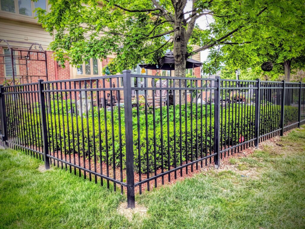 aluminum fence installation taylor michigan